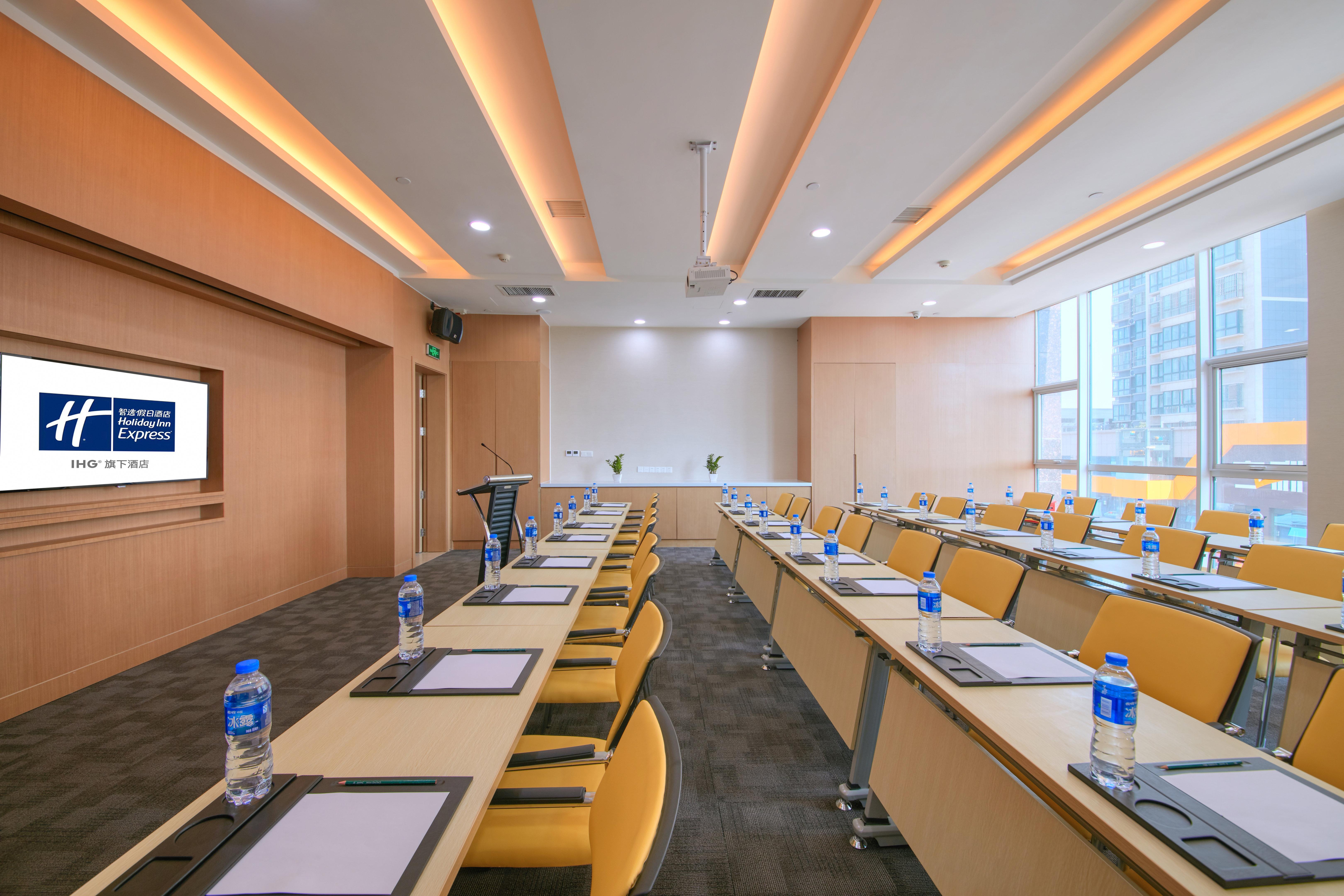 Holiday Inn Express Luoyang Yichuan By Ihg Ngoại thất bức ảnh