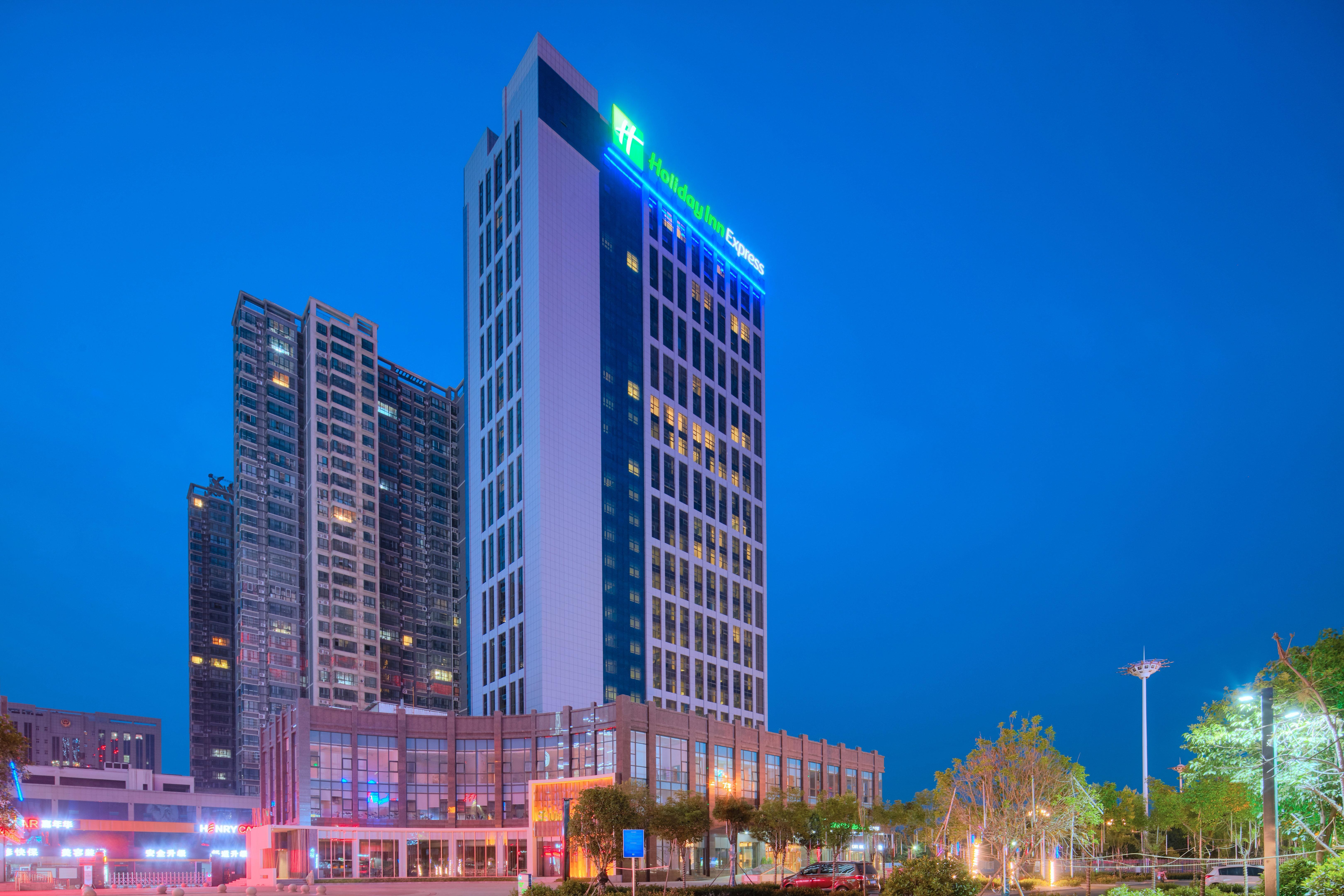 Holiday Inn Express Luoyang Yichuan By Ihg Ngoại thất bức ảnh